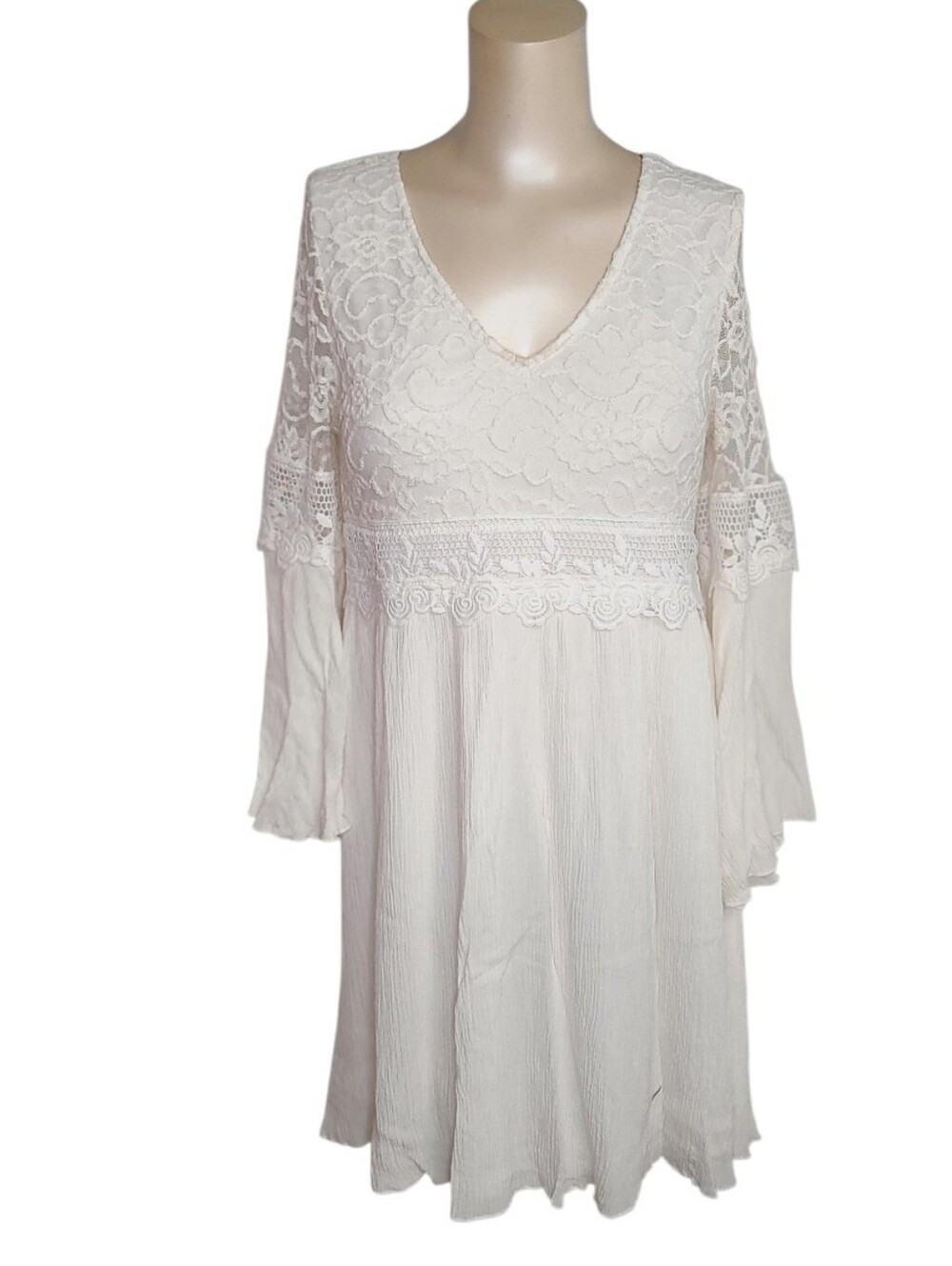 Easel Cream/Off White Lace V-Neck Bell Sleeve Babydoll Mini Dress Size L